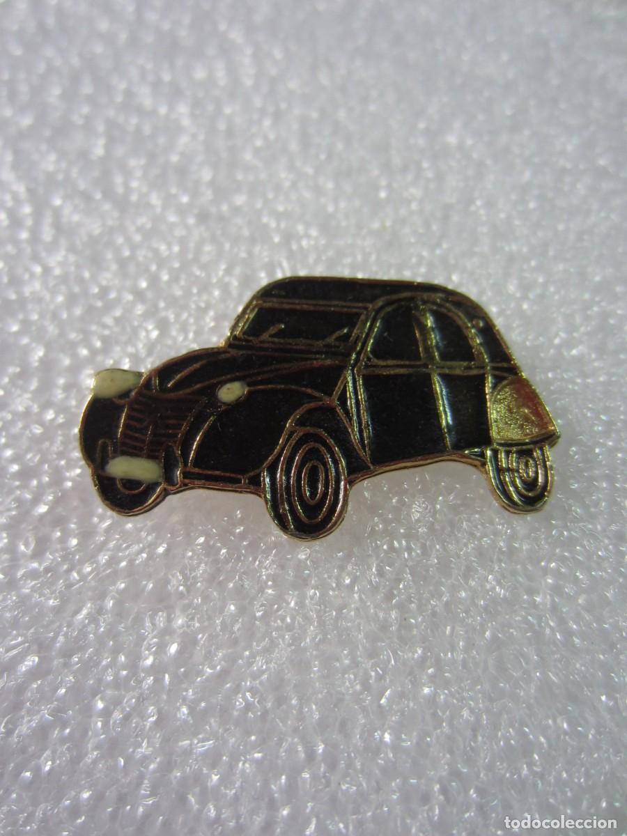 Pins de colecci&oacute;n: Pin Automovilismo Autos Citro&euml;n Citroen 2CV