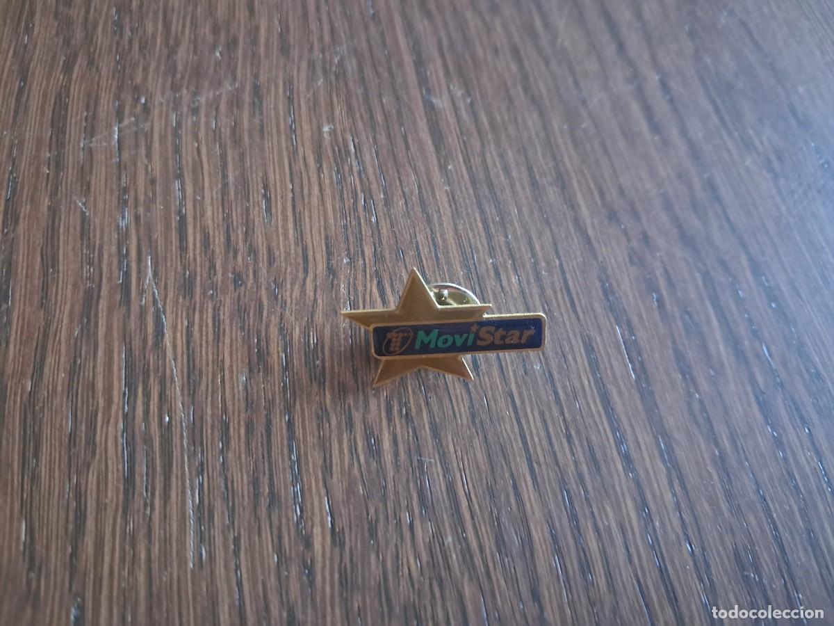 Collection pins: pin de publicidad, telef&oacute;nica, movistar.