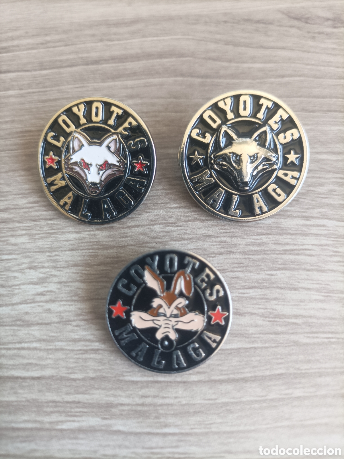 Pins de colecci&oacute;n: Lote 3 pins Coyotes M&aacute;laga motoristas