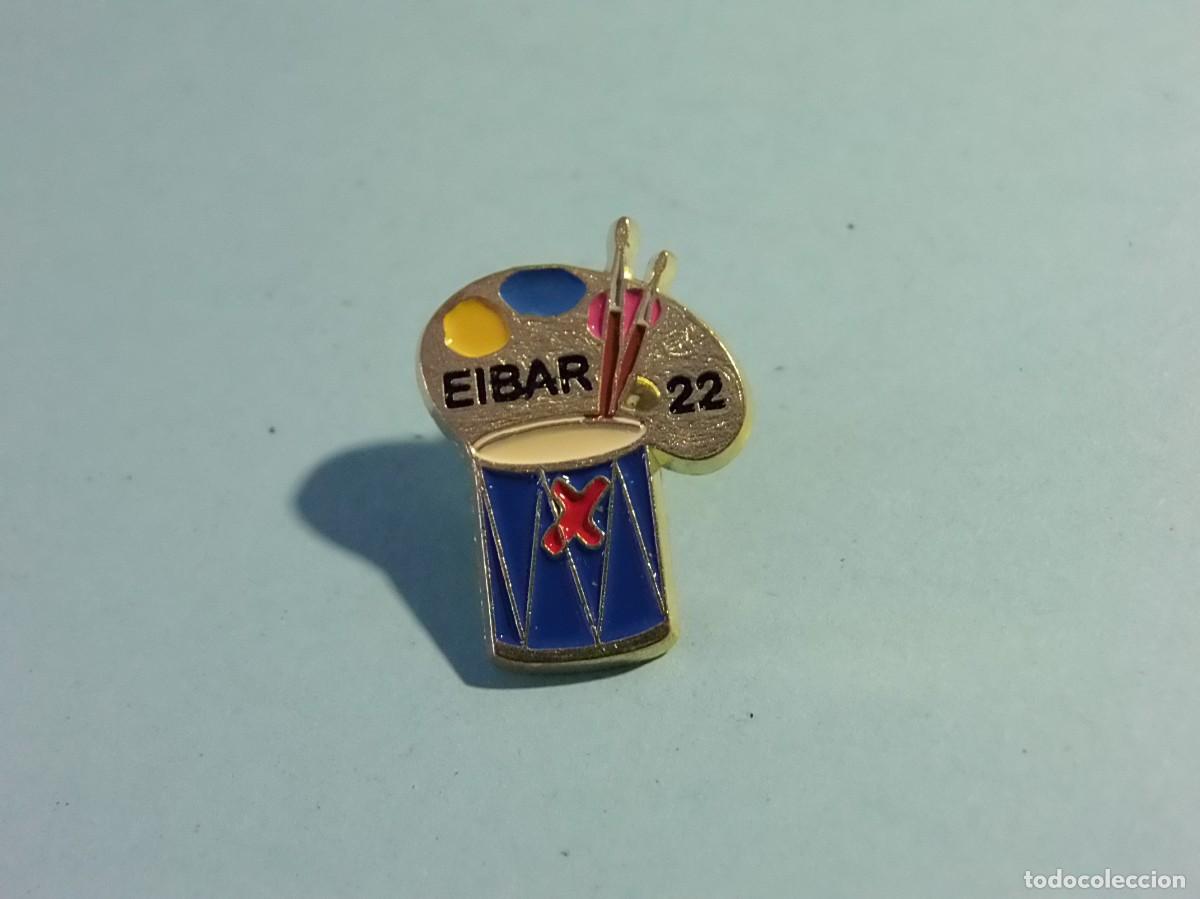 Pins de colecci&oacute;n: PIN - TAMBORRADA - EIBAR 2022 - TAMBOR, PALILLOS Y PALETA PINTURA.