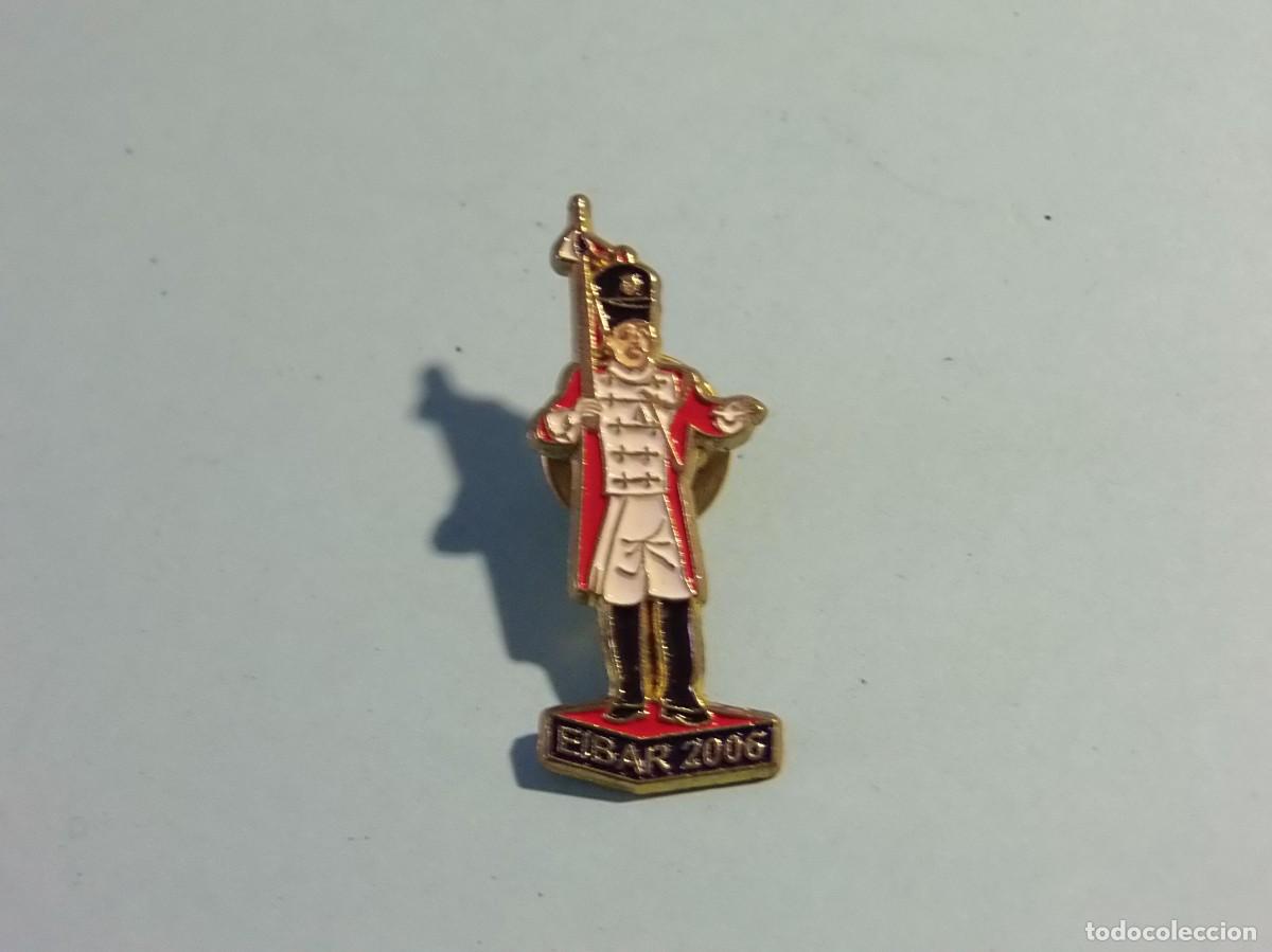 Pins de colecci&oacute;n: PIN - TAMBORRADA - EIBAR 2006 - SOLDADO.