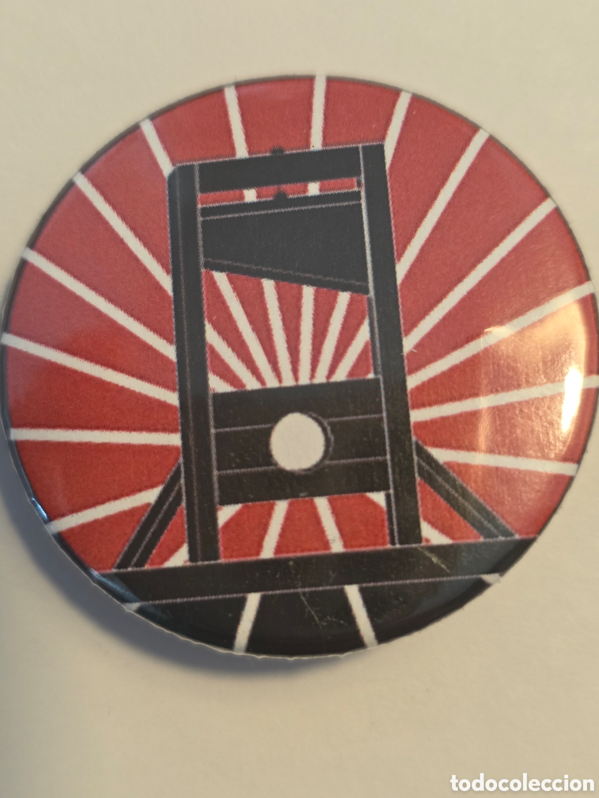 Pins de colecci&oacute;n: CHAPA GUILLOTINA 38mm