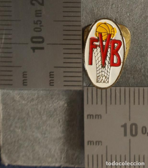 Pins de colecci&oacute;n: PIN. FVB. BALONCESTO.