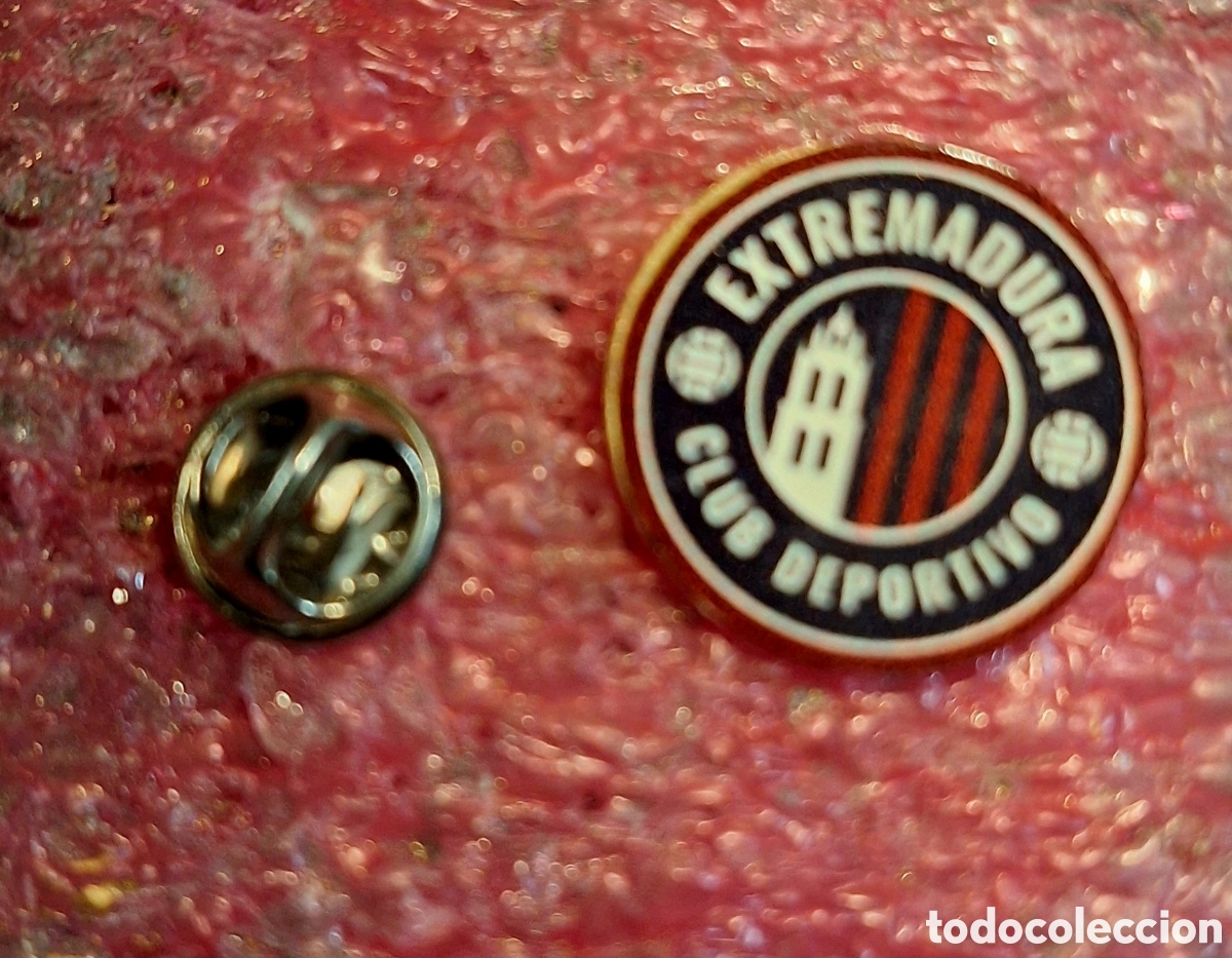 Pins de colecci&oacute;n: PINS EMBLEMA FUTBOL CD EXTREMADURA