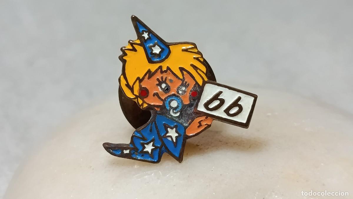 Pins de colecci&oacute;n: ANTIGUO PIN INSIGNIA DE OJAL ESMALTADA DE JUGUETES MU&Ntilde;ECAS BB - B.B - B B ALICANTE A&Ntilde;OS 60