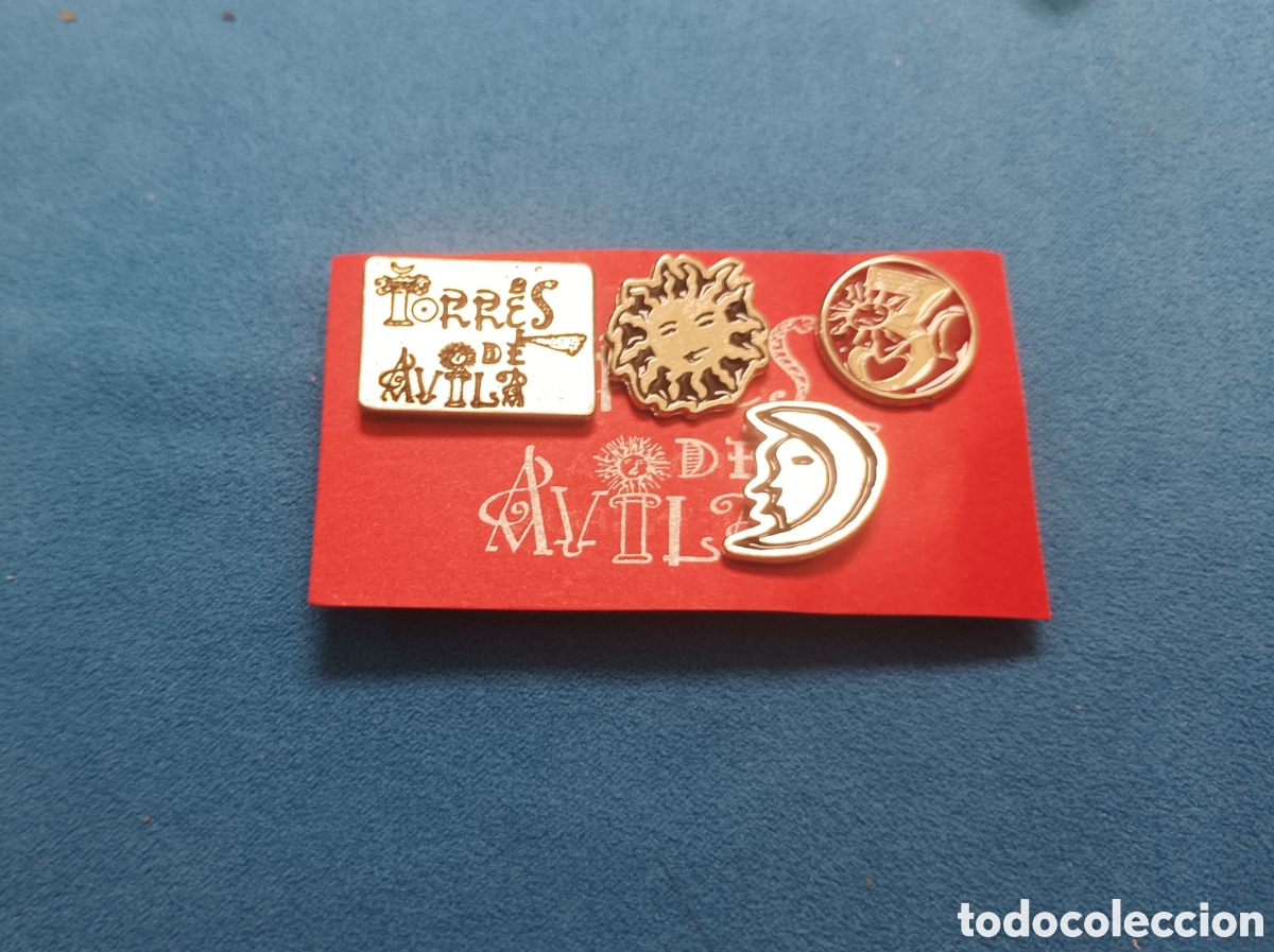 Pins de colecci&oacute;n: Caja promocional de 4 Pins de la discoteca Torres de &Aacute;vila (poble Espanyol) Barcelona