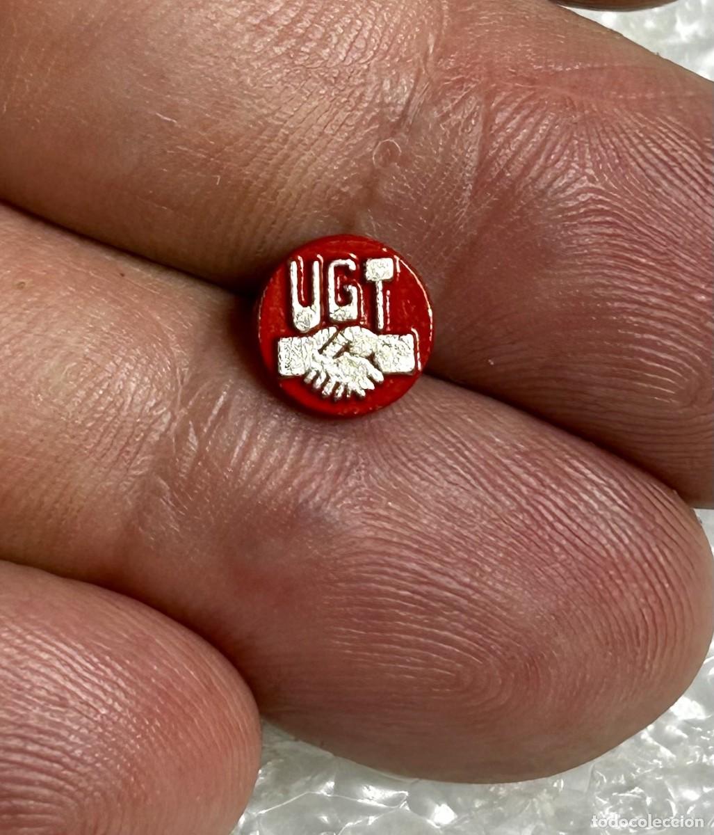 Pins de colecci&oacute;n: 3815.Pin raro y muy peque&ntilde;o perteneciente a la Uni&oacute;n General de Trabajadoras (UGT) muy antiguo