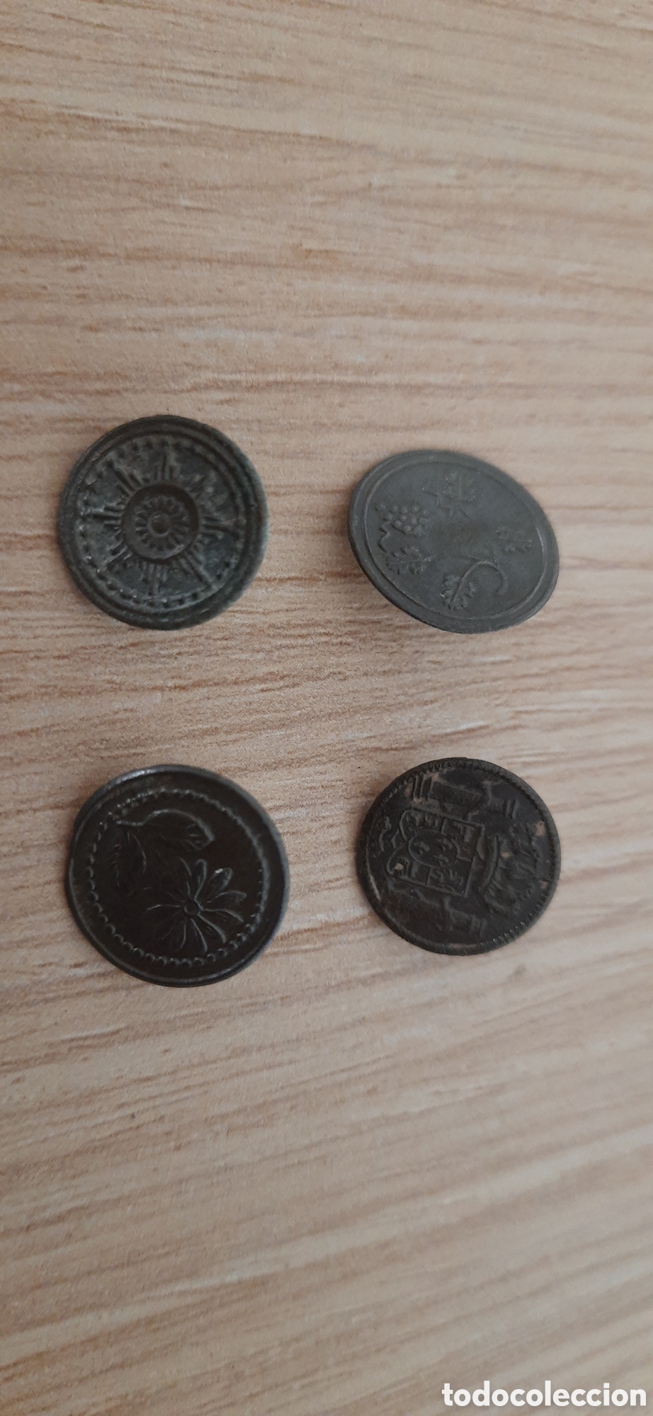 Pins de colecci&oacute;n: Cuatro botones epoca carlista