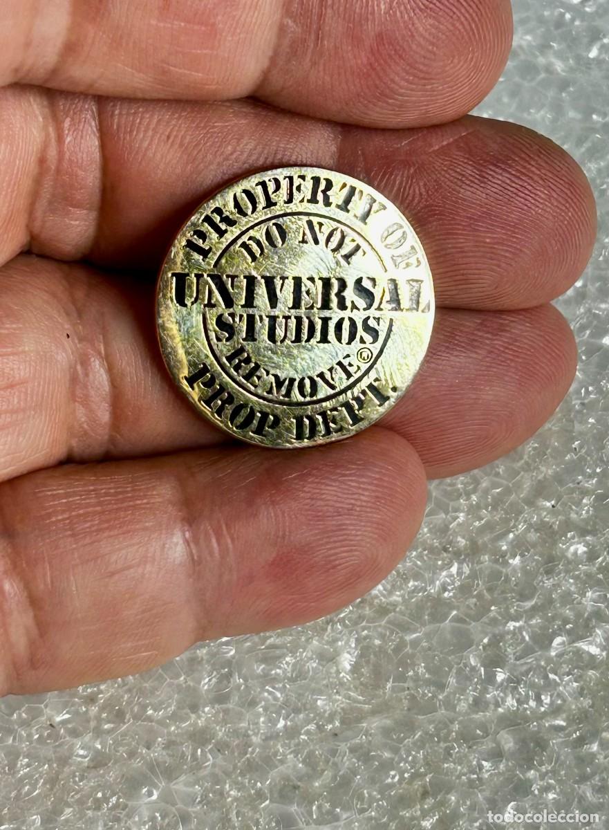 Pins de colecci&oacute;n: 3827.Pin de Universal Studios del &rdquo;Departamento de Utiler&iacute;a&rdquo; (Prop Dept.) CINE
