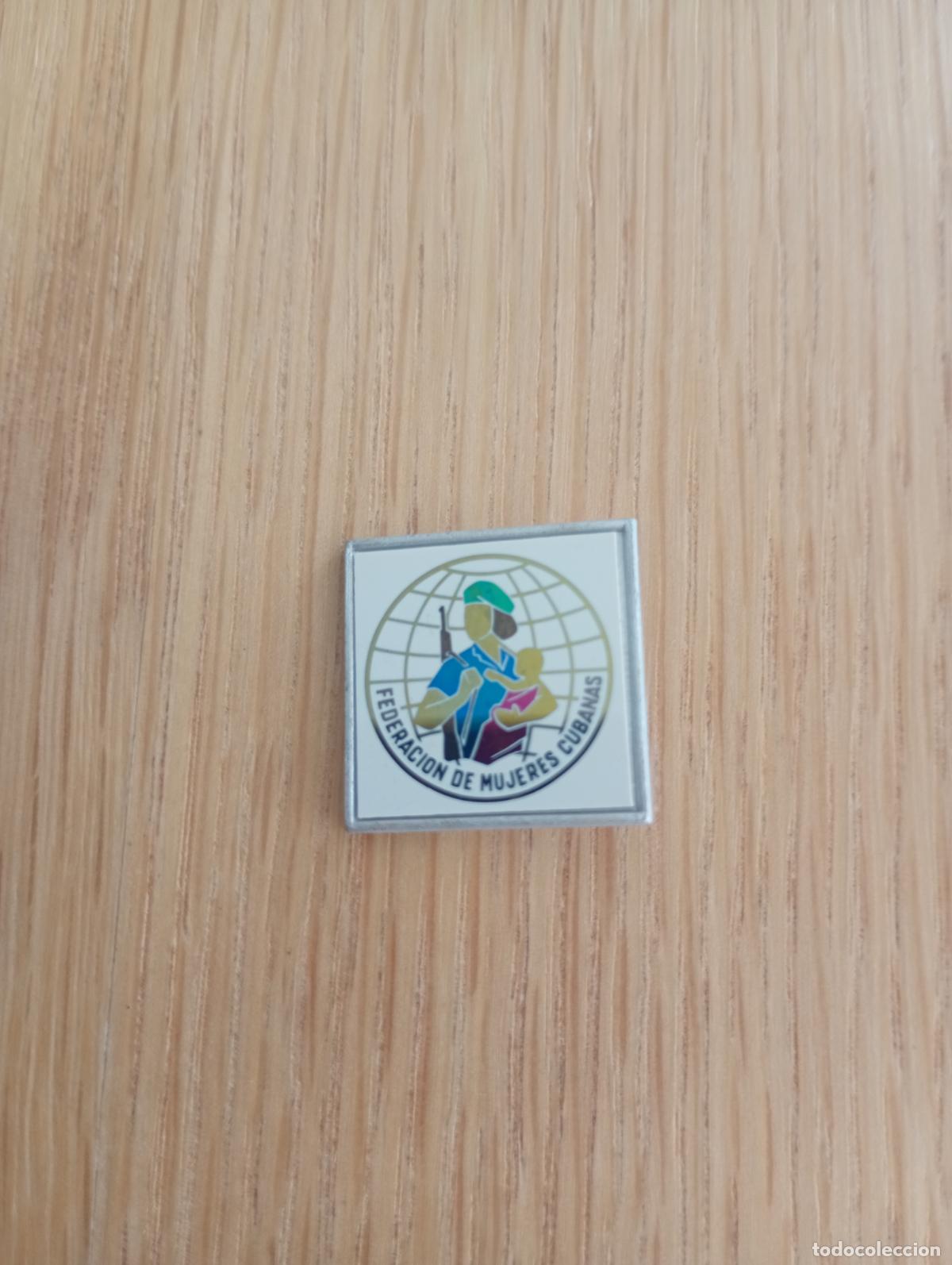 Pins de colecci&oacute;n: Insignia de imperdible. Comunista. Cuba. (Pins pol&iacute;ticos, pin pol&iacute;tico)