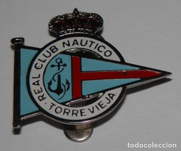 Pins de colecci&oacute;n: PIN'S DE HOJAL DEL REAL CLUB NAUTICO DE TORREVIEJA