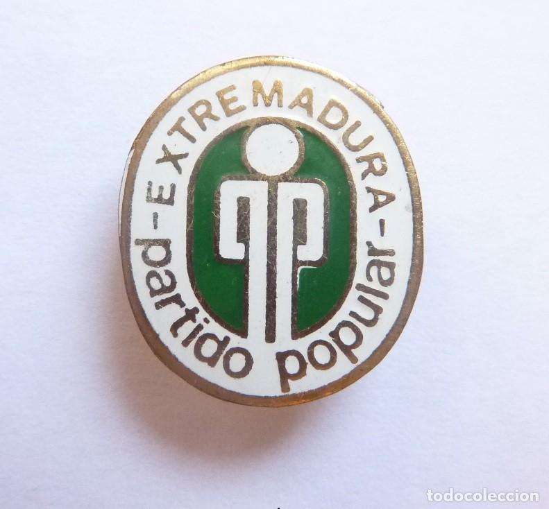 Collection pins: Insignia de ojal: Partido Popular de Extremadura - Emblema solapa