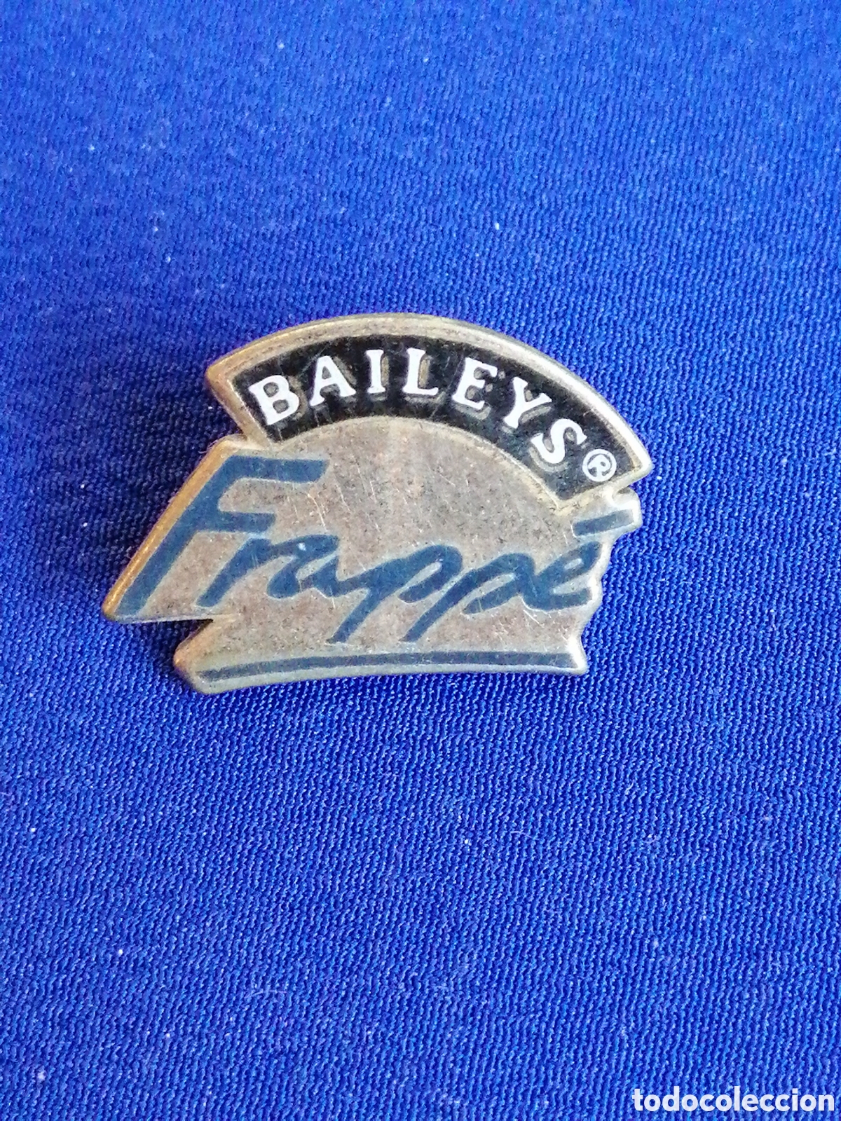 Pin's de collection: BAYLEYS FRAPPE - PIN