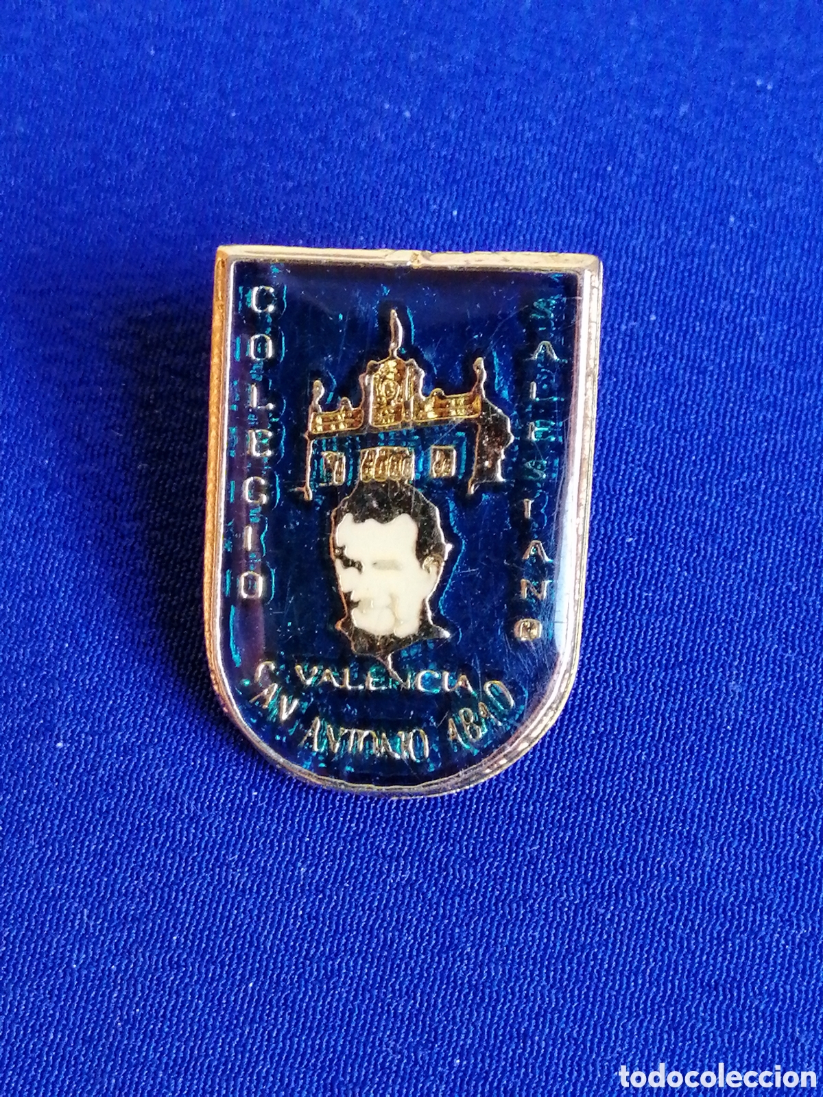 Pin's de collection: COLEGIO SAN ANTONIO ABAD (VALENCIA) PIN