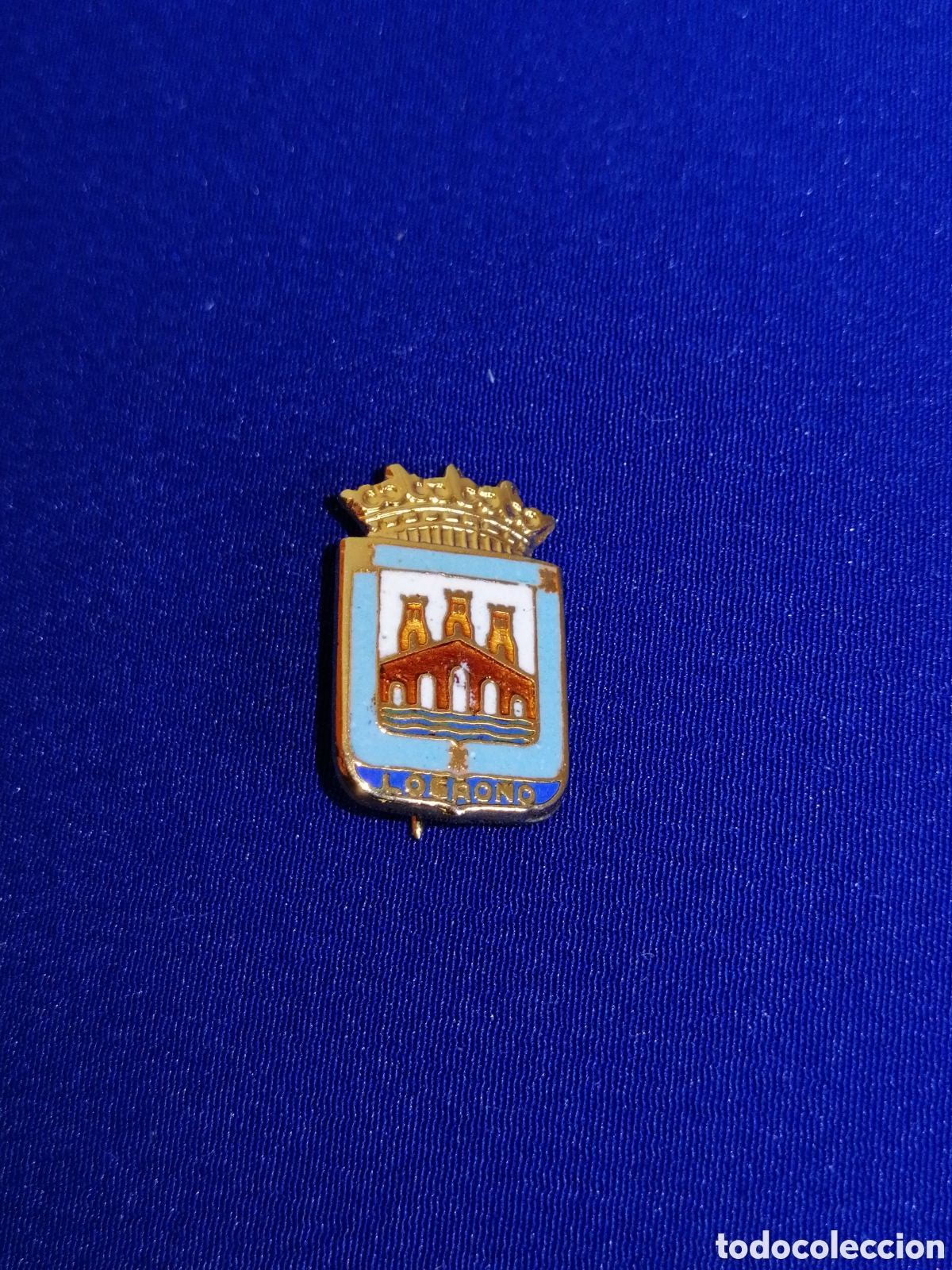 Pin's de collection: ESCUDO HER&Aacute;LDICO LOGRO&Ntilde;O INSIGNIA DE ALFILER