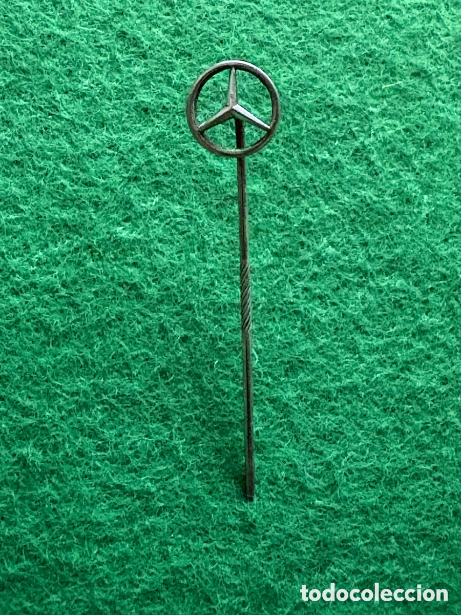 Pins de colecci&oacute;n: Aguja pin solapa insignia de plata, Mercedes Benz (A2)