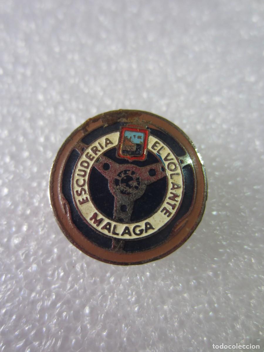 Pins de cole&ccedil;&atilde;o: Pin de Solapa Ojal Automovilismo Escuderia El Volante de Malaga