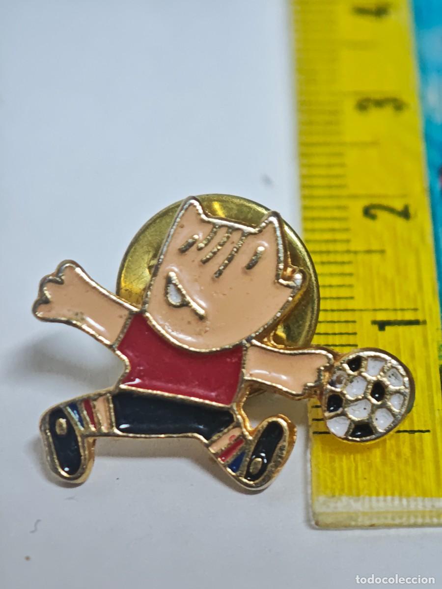 Pins de colecci&oacute;n: PIN OLIMPIADAS BARCELONA 92 COBI FUTBOL