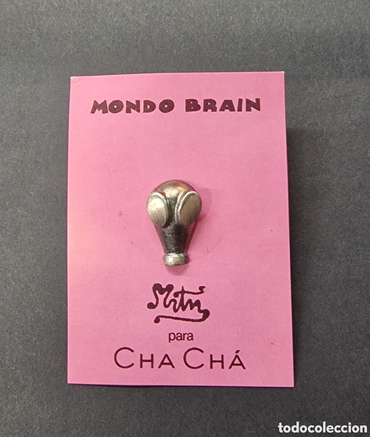 Pins de colecci&oacute;n: M&aacute;scara Gas Mondo Brian ,dise&ntilde;o Miguel Angel Mart&iacute;n, pin metal 3d