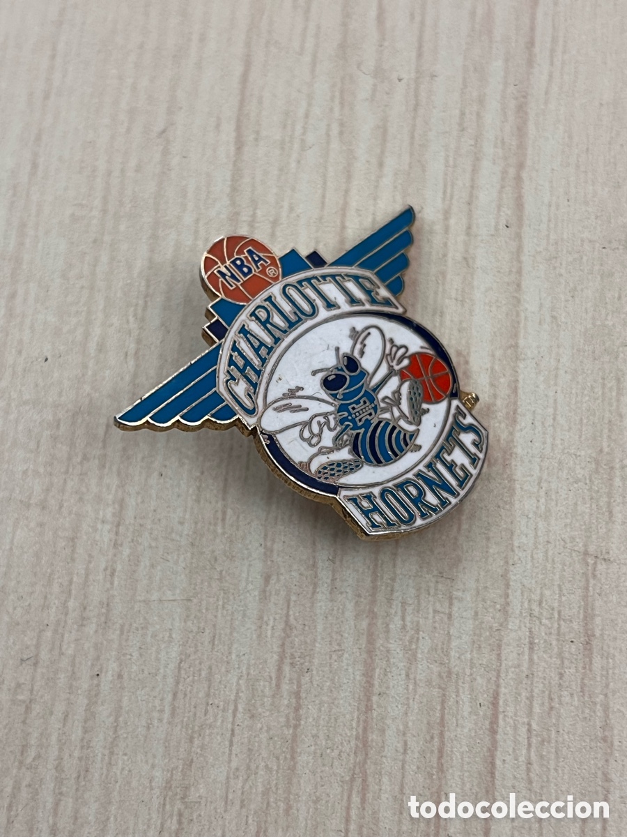 Pins de cole&ccedil;&atilde;o: ✅ pin NBA CHARLOTTE HORNETS 1994 BY B&Iacute;TER DAVID