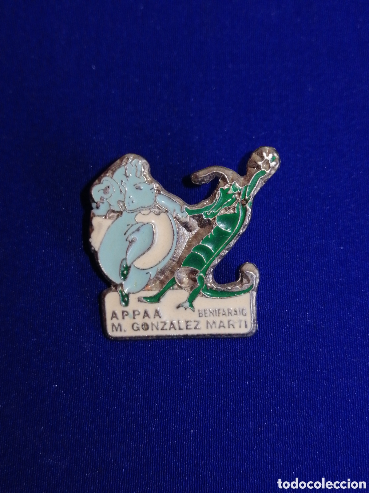 Pin's de collection: AMPA - CEIP MANUEL GONZ&Aacute;LEZ MART&Iacute; (BENIFAREIG) PIN
