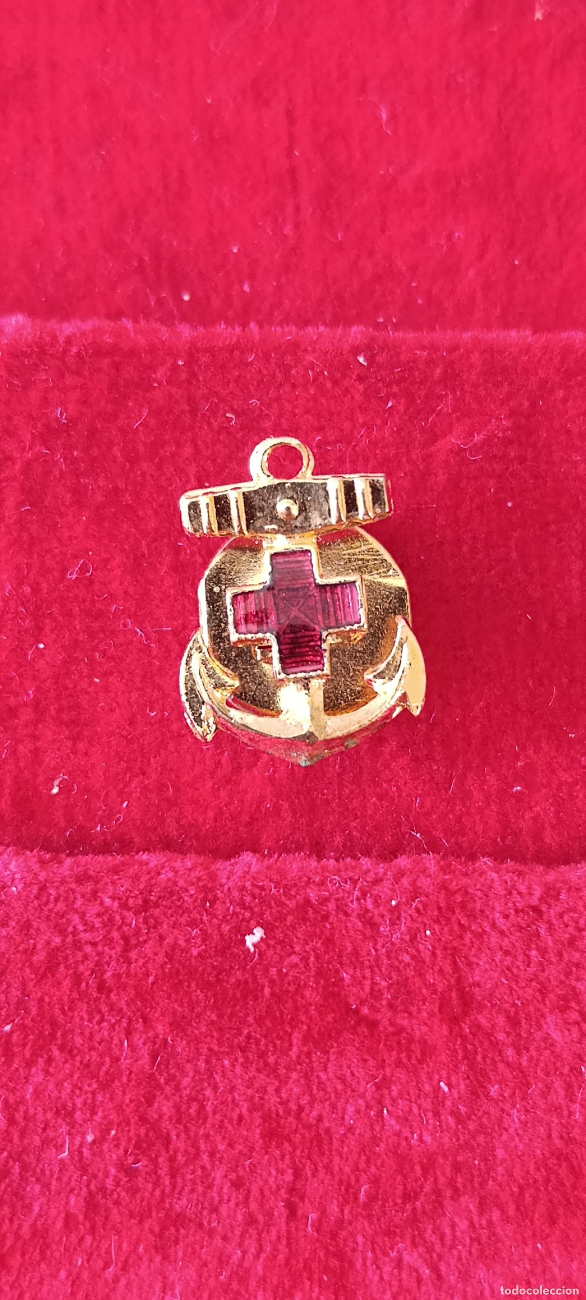 Pins de colecci&oacute;n: PIN DE OJAL SOLAPA. CRUZ ROJA DEL MAR