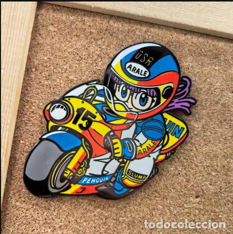 Pins de colecci&oacute;n: Pin Arale-insignia de Metal de Anime Dr. Slump, alfileres esmaltados, broches