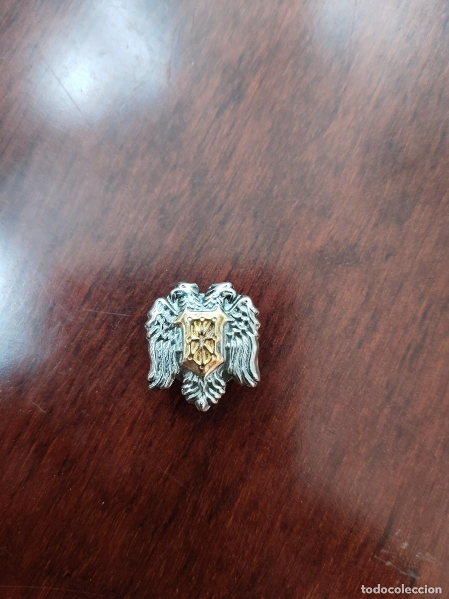 Pin's de collection: Insignia de Ojal de la Vasco Navarra.