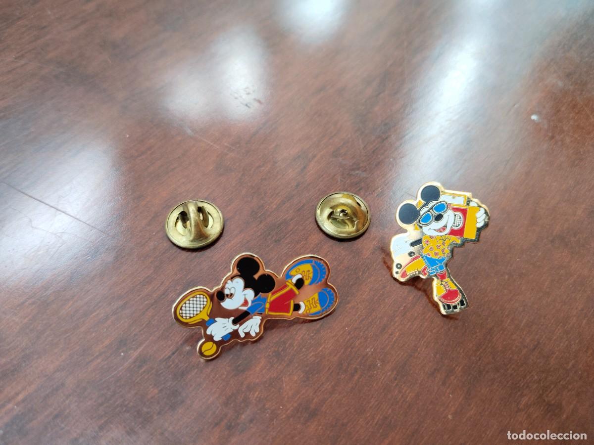 Pins de colecci&oacute;n: Pareja de pins de Mickey Mouse. Producto Oficial Disney.