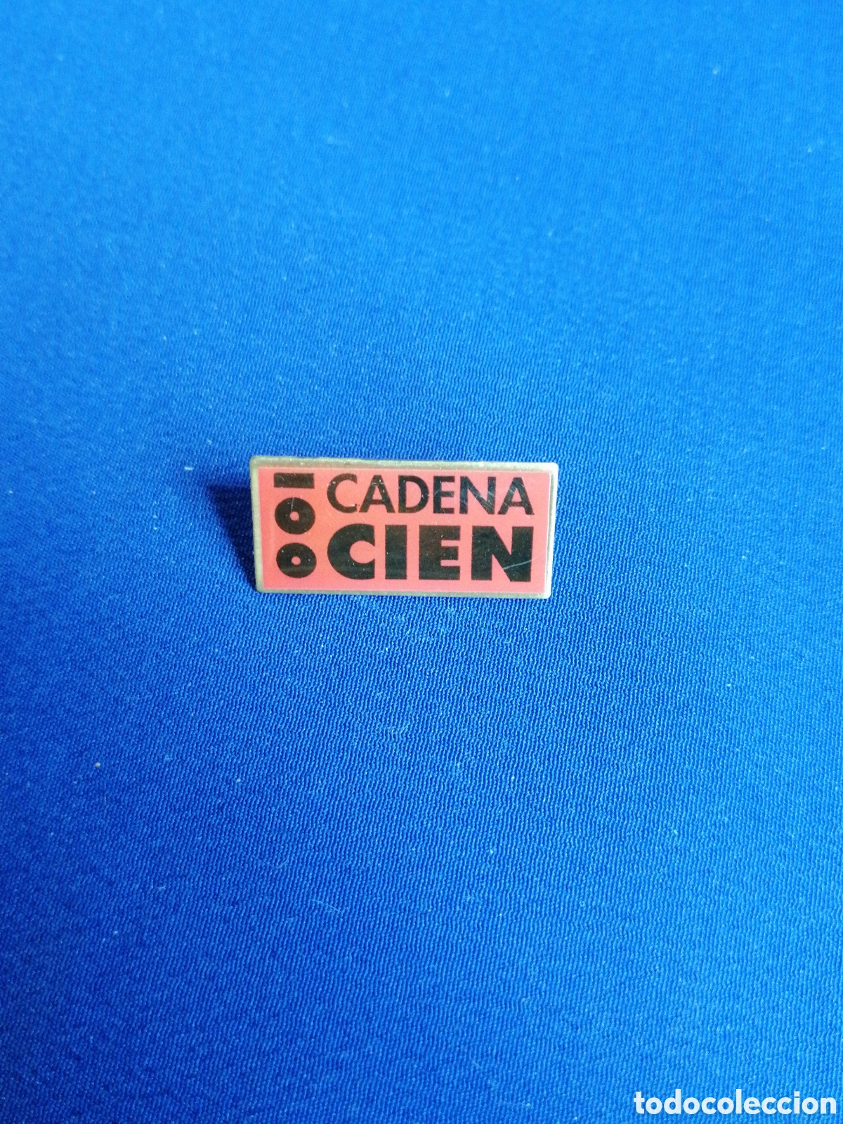 Collection pins: CADENA 100 RADIO PIN