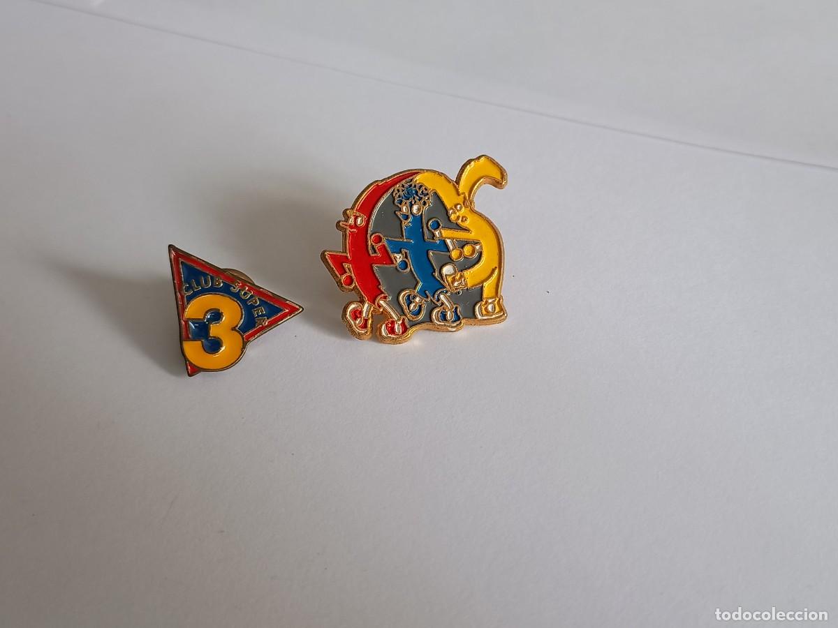 Collection pins: DOS PINS PROGRAMA SUPER 3 TV3 LOGO SUPER3 FLASH TOP BUF