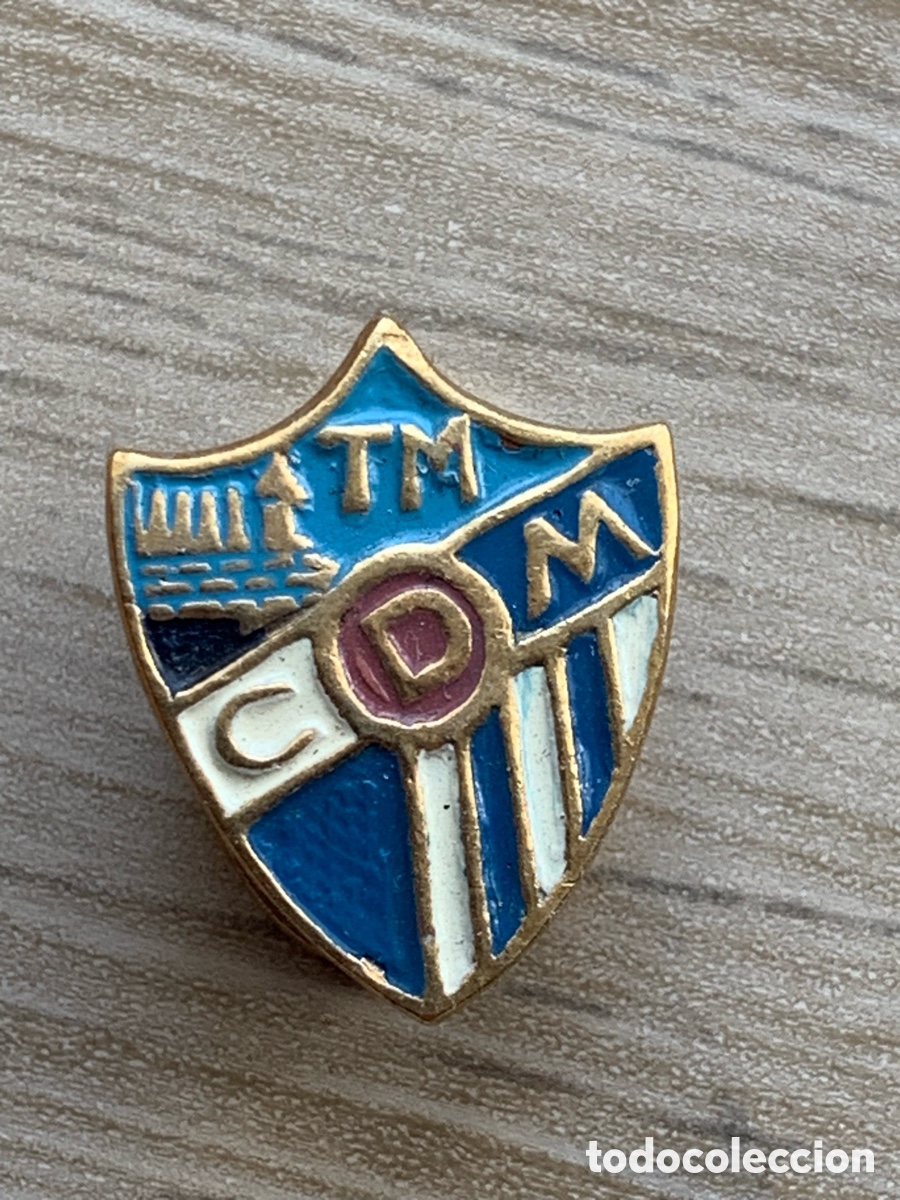 Collection pins: &bull;PIN INSIGNIA DE SOLAPA DE FUTBOL CLUB DEPORTIVO M&Aacute;LAGA