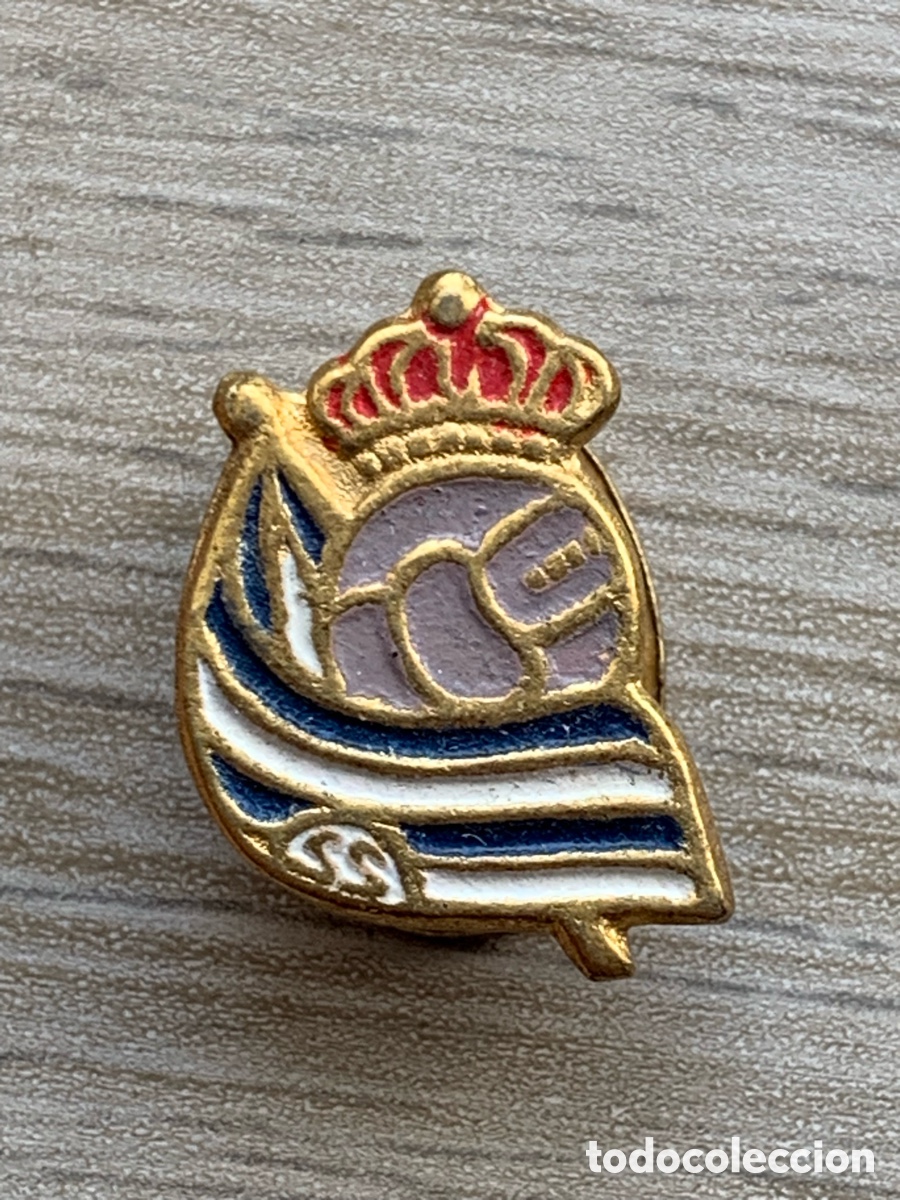 Pins de colecci&oacute;n: &bull;PIN INSIGNIA DE SOLAPA DE F&Uacute;TBOL REAL SOCIEDAD