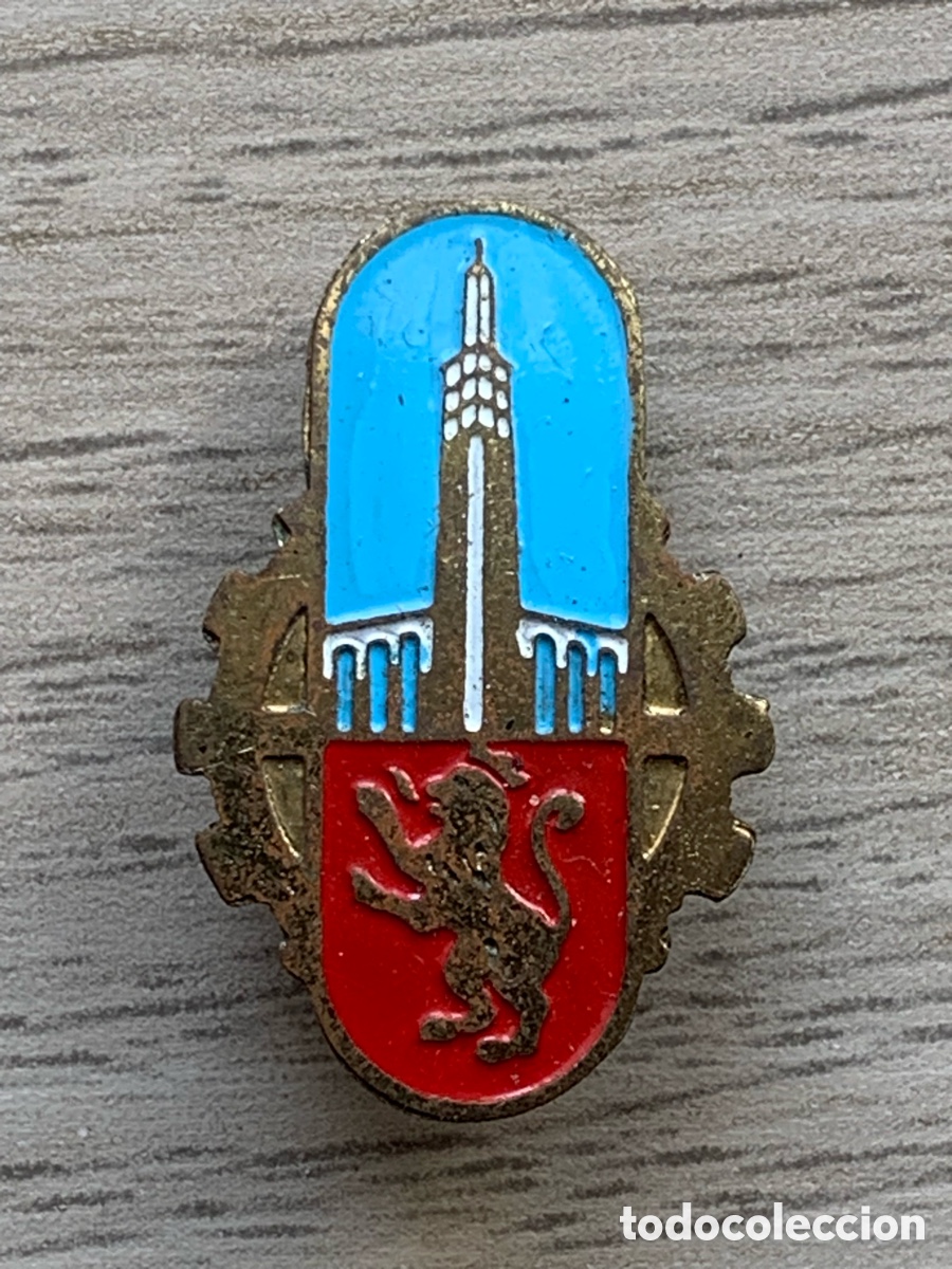 Pin's de collection: &bull;PIN INSIGNIA DE SOLAPA INAUGURACI&Oacute;N TORRE FERIA DEMUESTRAS 1941