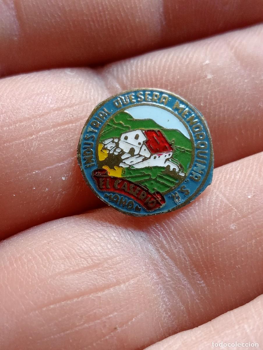 Pin's de collection: INSIGNIA EL CASERIO CENTRAL LECHERA MENORQUINA SA MAHON MAYORES PINS SOLAPA