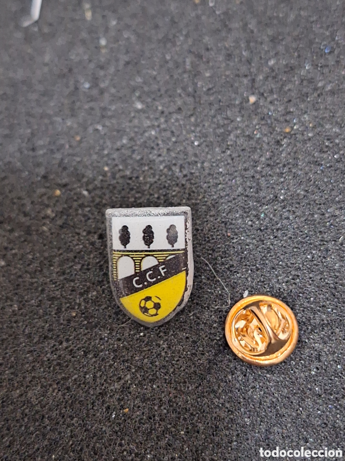 Pins de colecci&oacute;n: PIN PINS EMBLEMA FUTBOL CASALARREINA CF