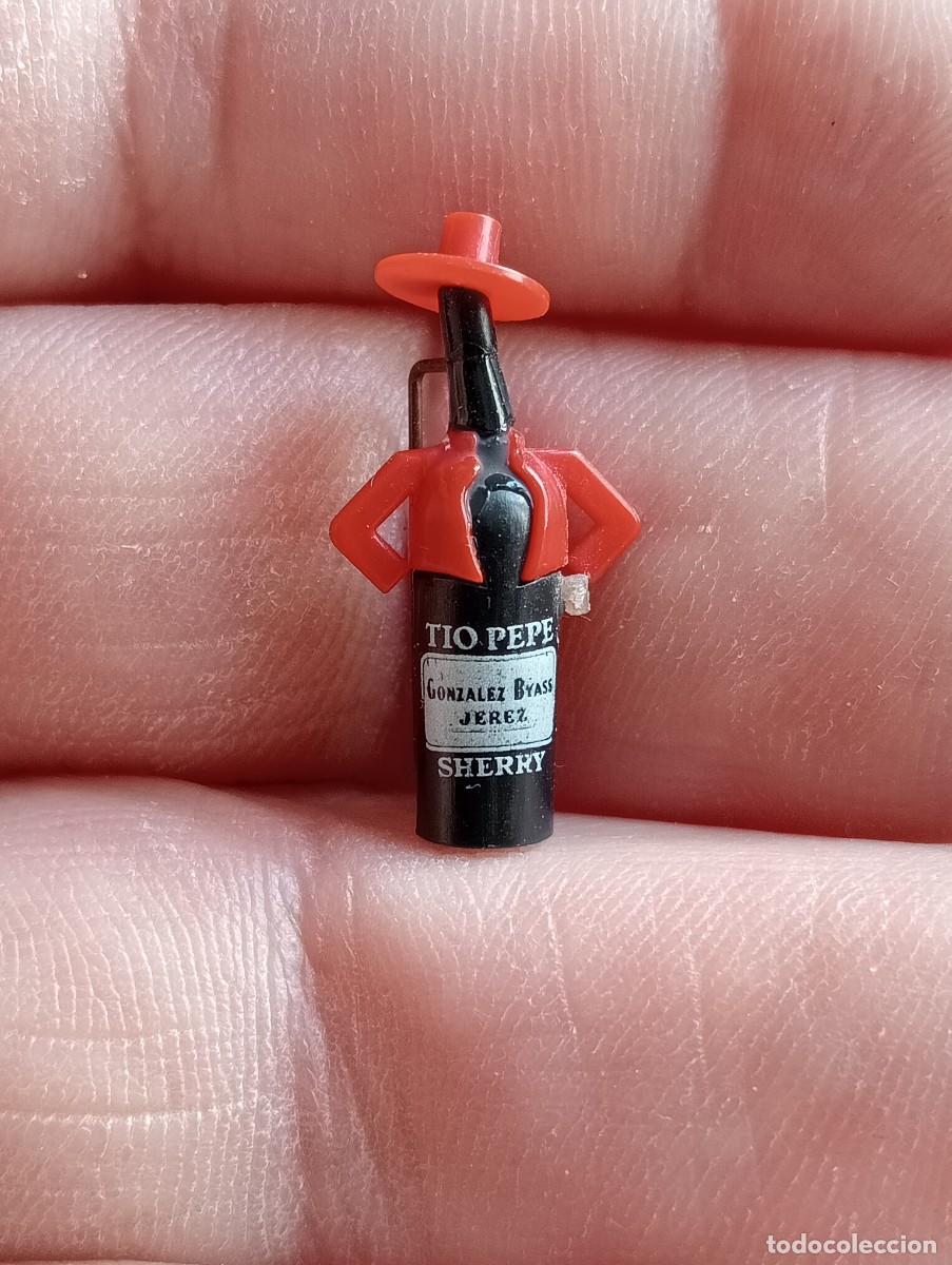 Pin's de collection: INSIGNIA TIO PEPE MARCA COMERCIAL TEMA VINOS BEBIDAS Y ALCOHOLES PINS ALFILER