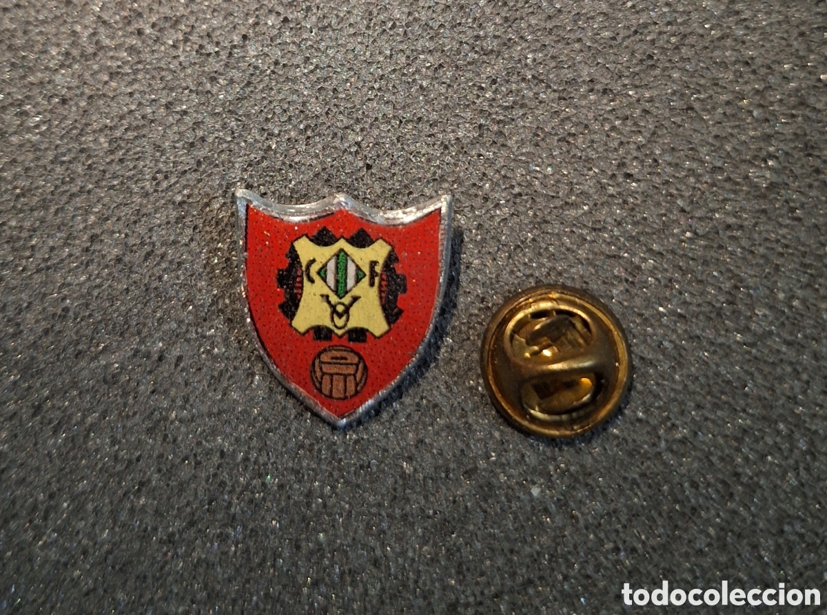 Pins de colecci&oacute;n: PIN PINS EMBLEMA FUTBOL OLIMPICA VAVERDE&Ntilde;A CF