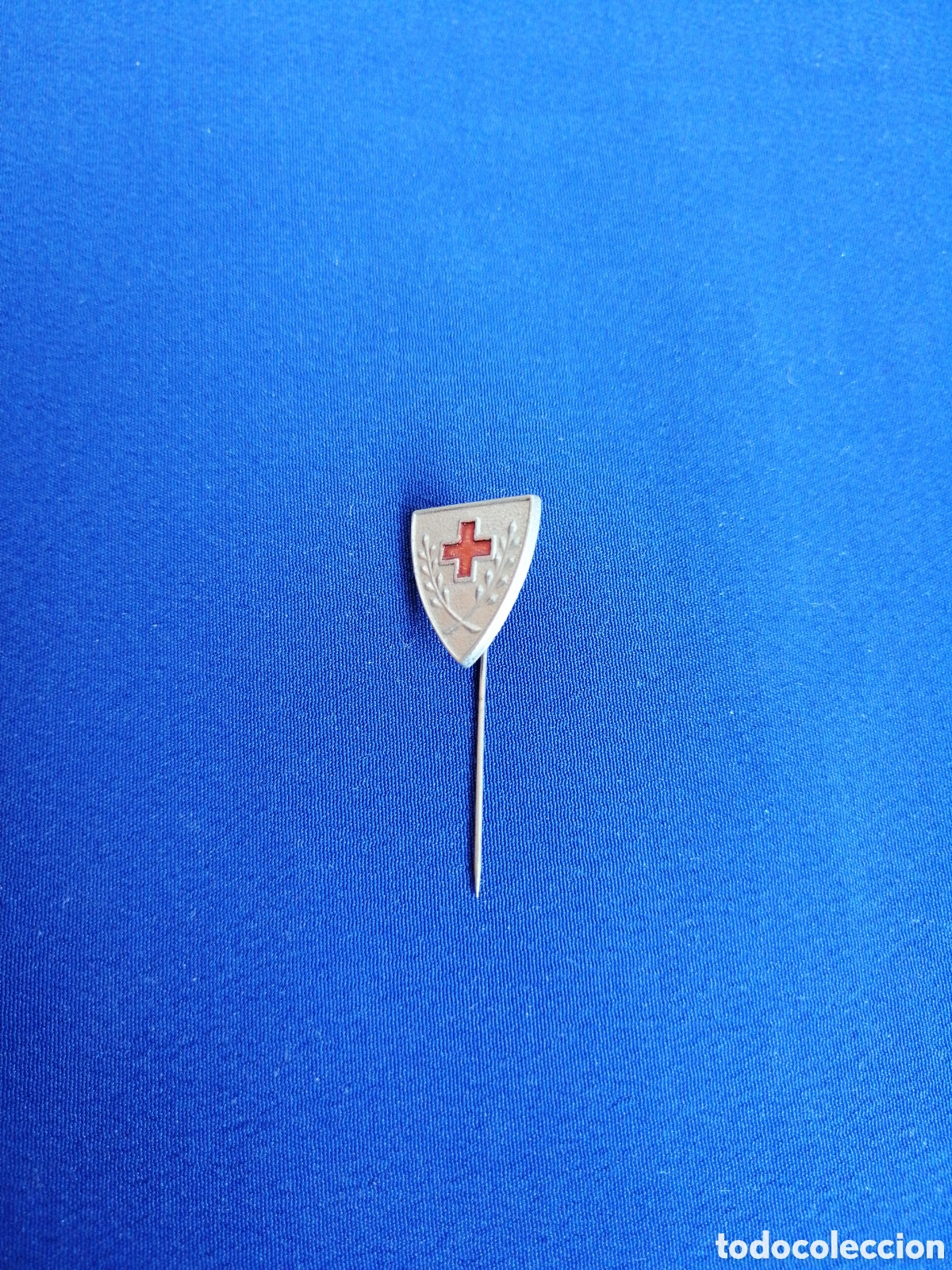 Pins e Spille di collezione: CRUZ ROJA INSIGNIA DE AGUJA ANTIGUA