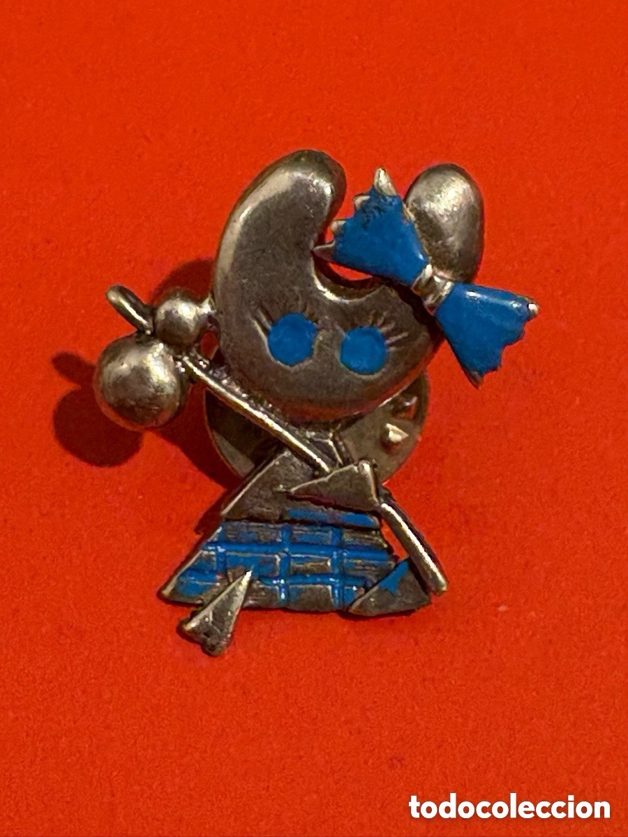 Pins de colecci&oacute;n: Antiguo pin plata Pelegr&iacute;n, peregrino Santiago Compostela (A2)