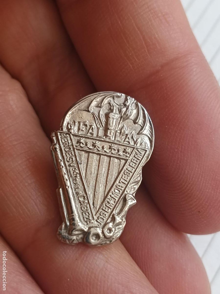 Pins de cole&ccedil;&atilde;o: Valencia. Pin de la falla H&eacute;roes de Santa Mar&iacute;a de la Cabeza Montes Lerma