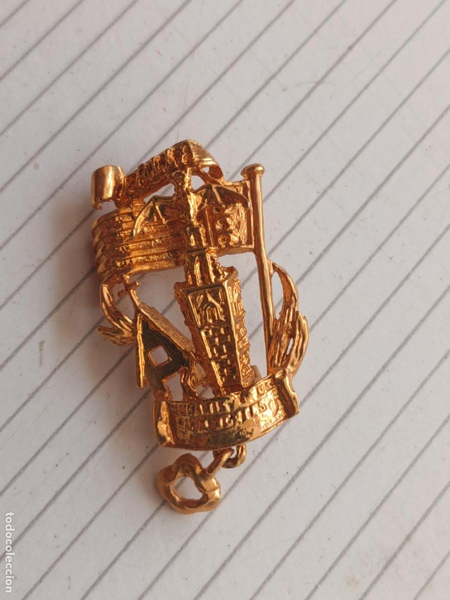 Pins de cole&ccedil;&atilde;o: Valencia. Insignia de la falla Ceramista Ros