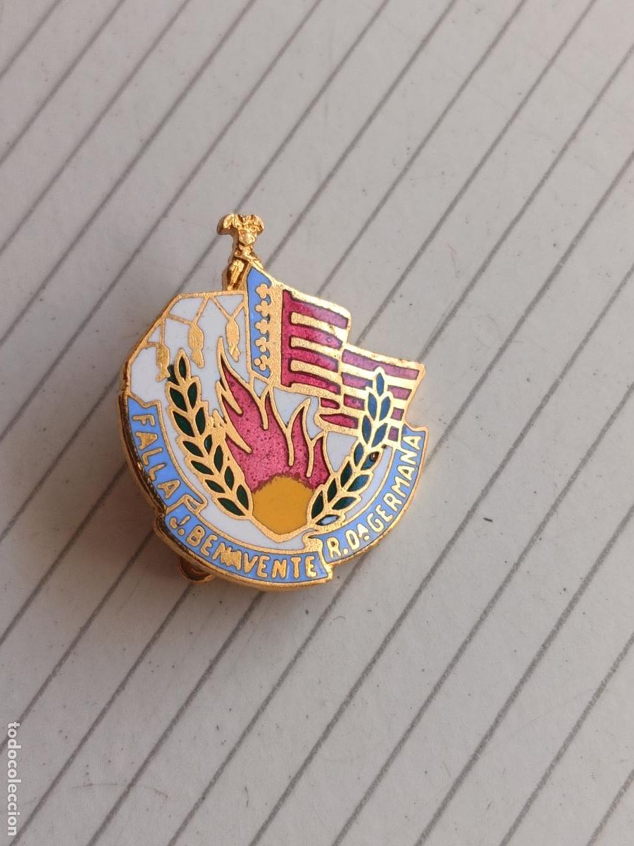 Pins de colecci&oacute;n: Valencia. Insignia de la falla J. Benavente Reina do&ntilde;a Germana