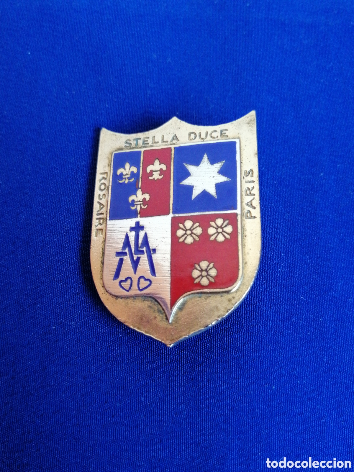 Collection pins: ESCUDO HER&Aacute;LDICO ROSARIO STELLA DUCHESS, PAR&Iacute;S , PLANCHOT & SONS INSIGNIA DE ALFILER ANTIGUA