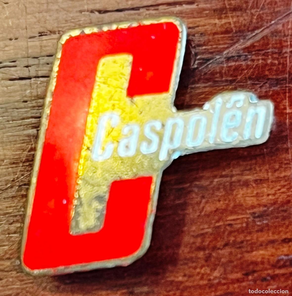 Pins de colecci&oacute;n: ANTIGUA INSIGNIA O PIN DE SOLAPA DE CASPOL&Eacute;N, VER LAS DOS FOTOS PUESTAS.