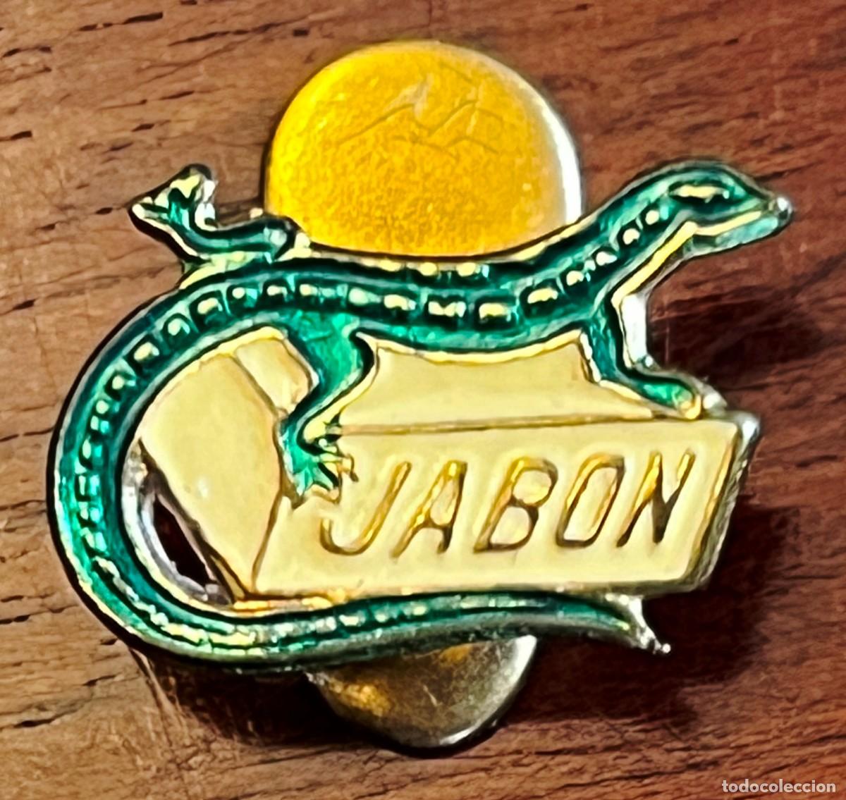 Pins de colecci&oacute;n: ANTIGUO PIN DE OJAL DE PUBLICIDAD DE JABON LAGARTO