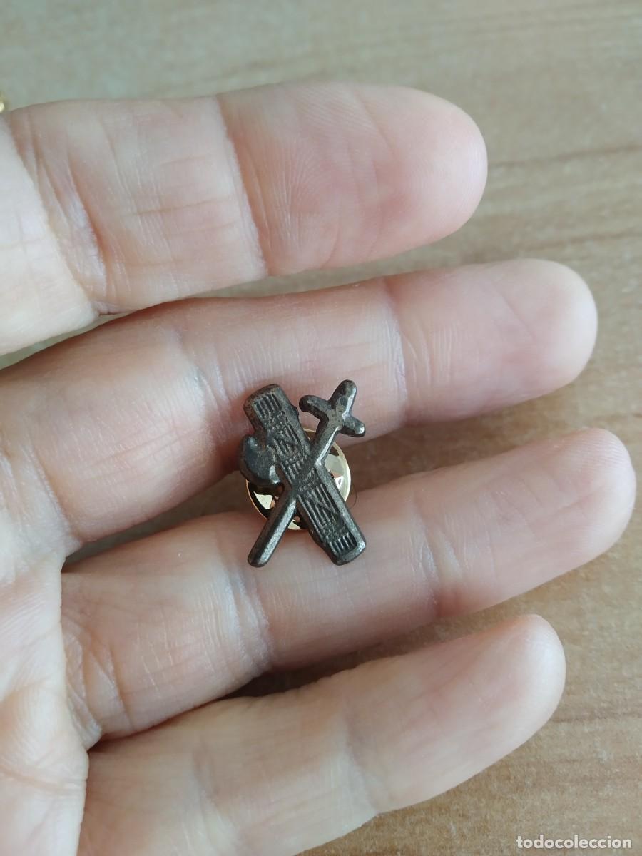 Pin's de collection: PIN CUERPO DE LA GUARDIA CIVIL