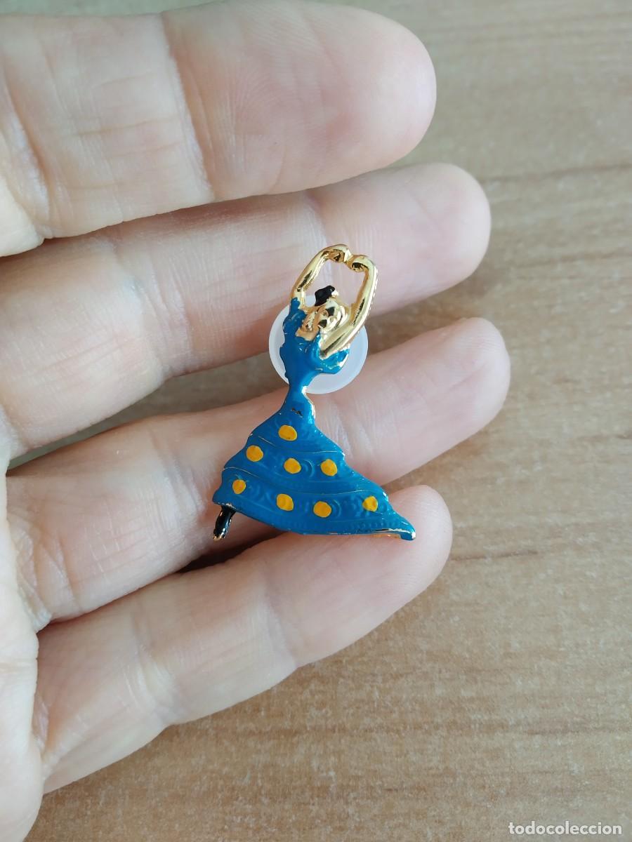 Pin's de collection: PIN BAILAIORA DE FLAMENCO FLAMENCA BAILARINA