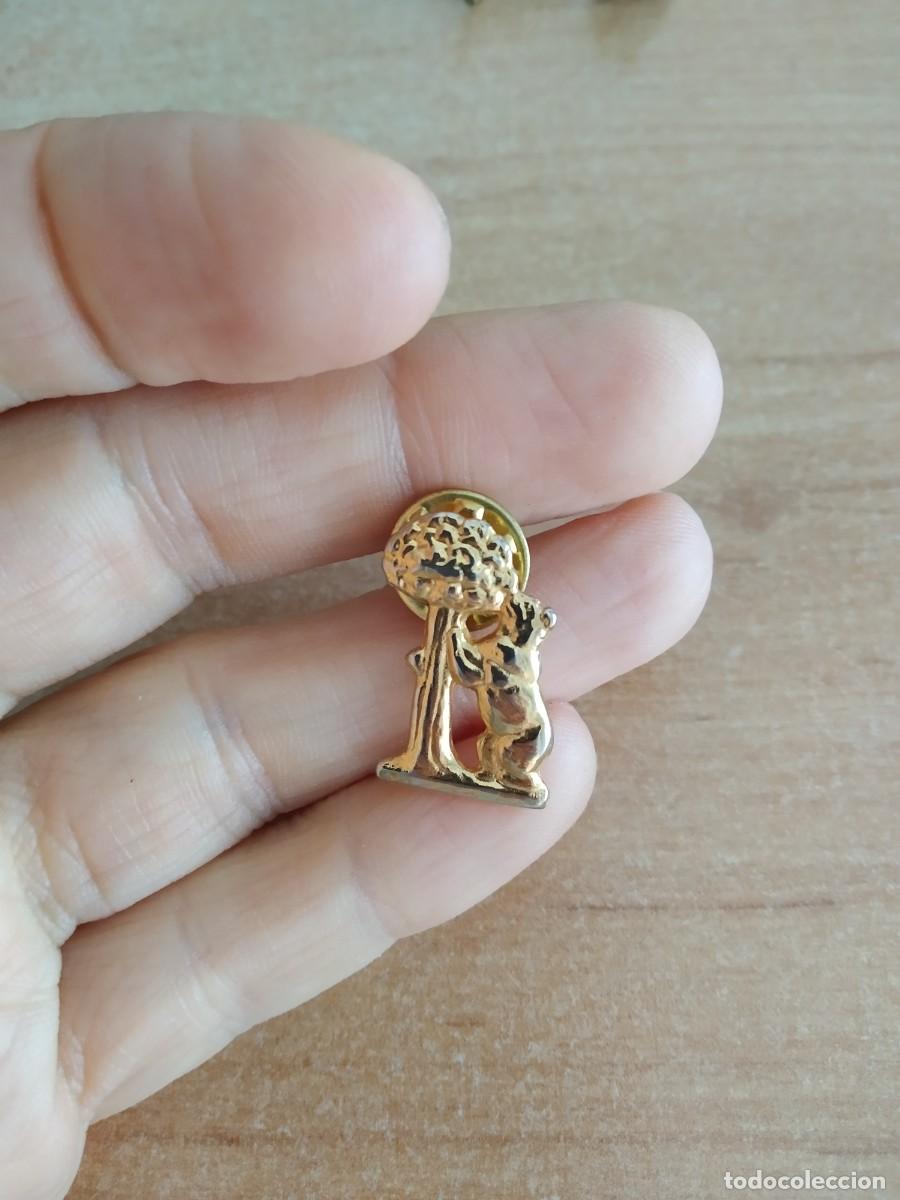 Pins de cole&ccedil;&atilde;o: PIN AYUNTAMIENTO COMUNIDAD DE MADRID EL OSO Y EL MADRO&Ntilde;O DORADO