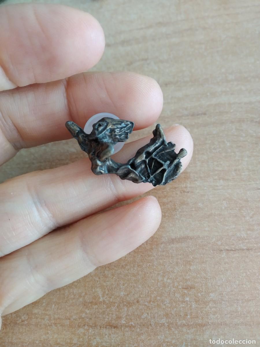Pins de cole&ccedil;&atilde;o: PIN HOMBRE HACIENDO UNA CABRIOLA EN LA MOTO